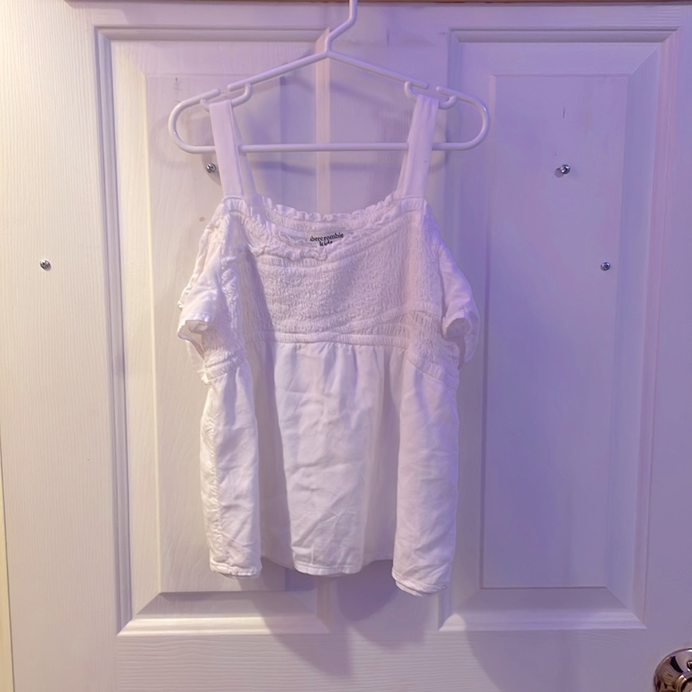 White abercombie stylish shirt